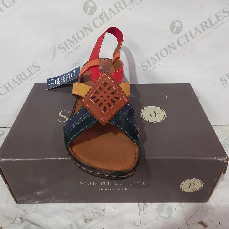 BOXED PAIR OF PAVERS OPEN TOE SANDALS IN MULTI-COLOUR EU SIZE 41