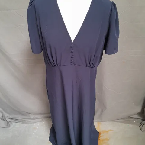 FINERY NIEVE DRESS IN NAVY SIZE 16