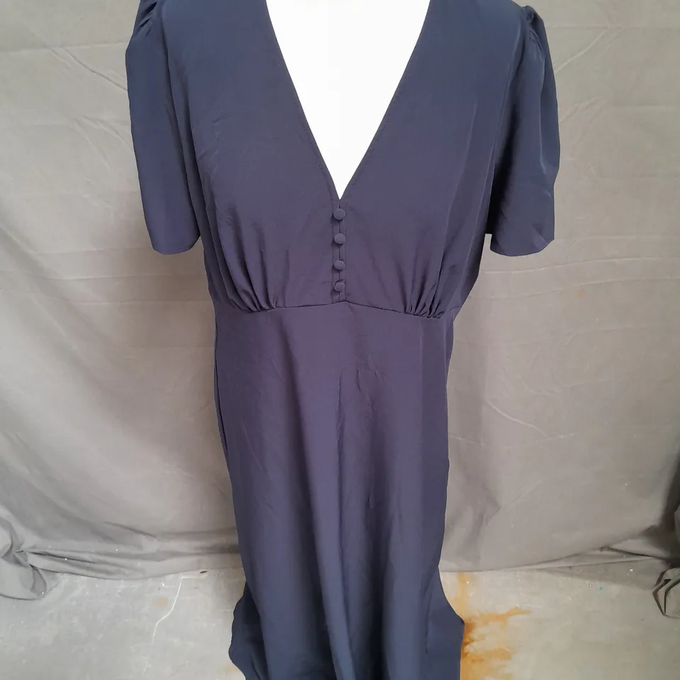 FINERY NIEVE DRESS IN NAVY SIZE 16