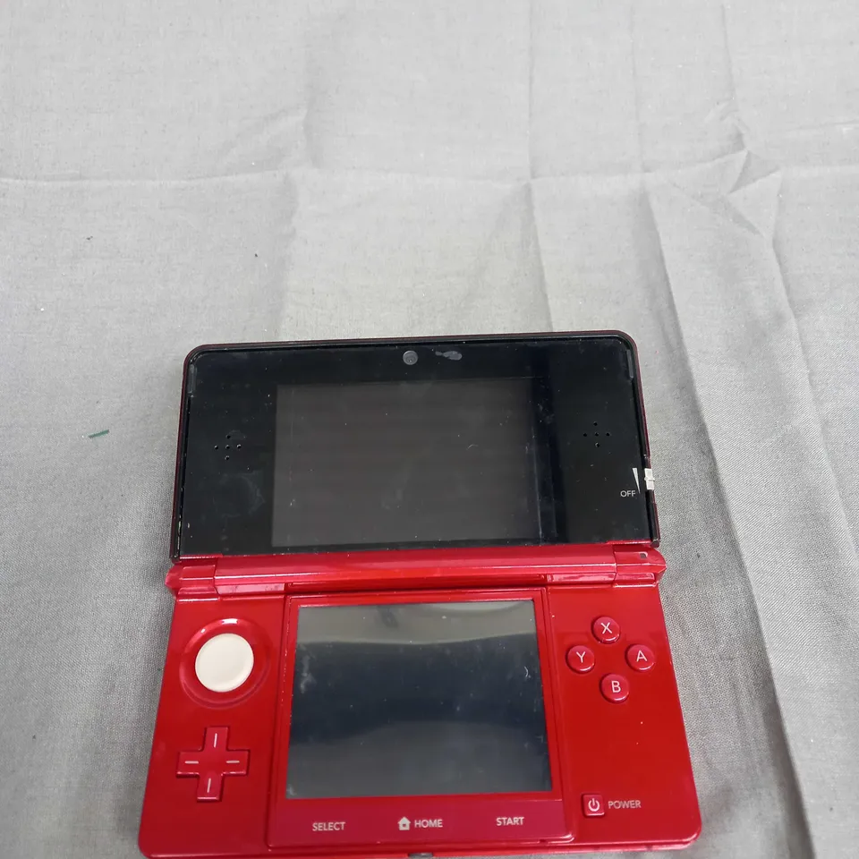 NINTENDO 3DS HAND HELD CONSOLE