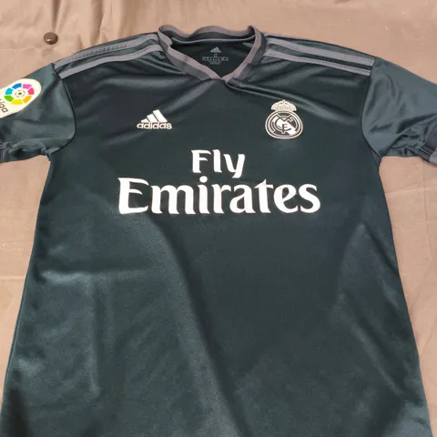 REAL MADRID FOOTBALL SHIRT- SMALL