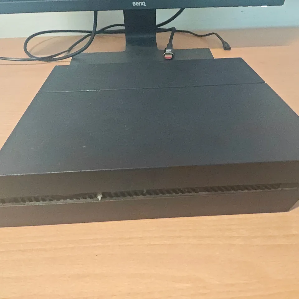 UNBOXED PLAYSTATION 4 CONSOLE