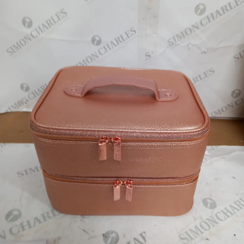 TILI MAKE-UP ORGANISER VANITY CASE WITH ADJUSTABLE COMPARTMENTS 