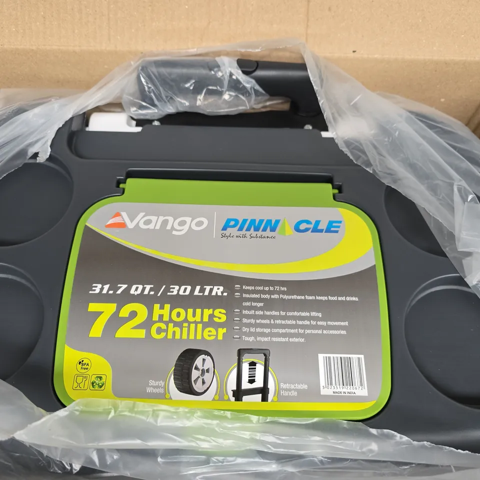 VANGO PINNACLE WHEELIE COOLER 30L/72HR – GREEN PORTABLE PICNIC BOX