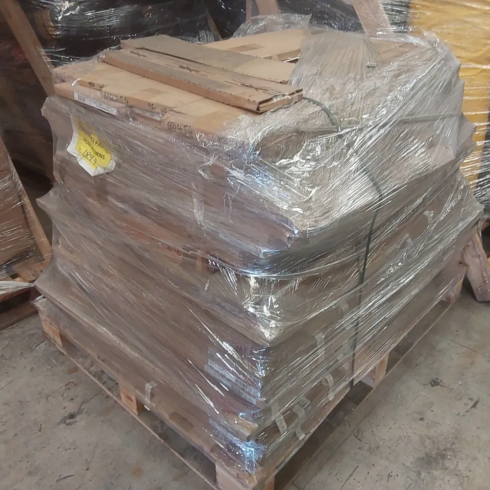 PALLET CONTAINING A VERY LARGE QUANTITY OF MIXED KITCHEN UNIT DOORS