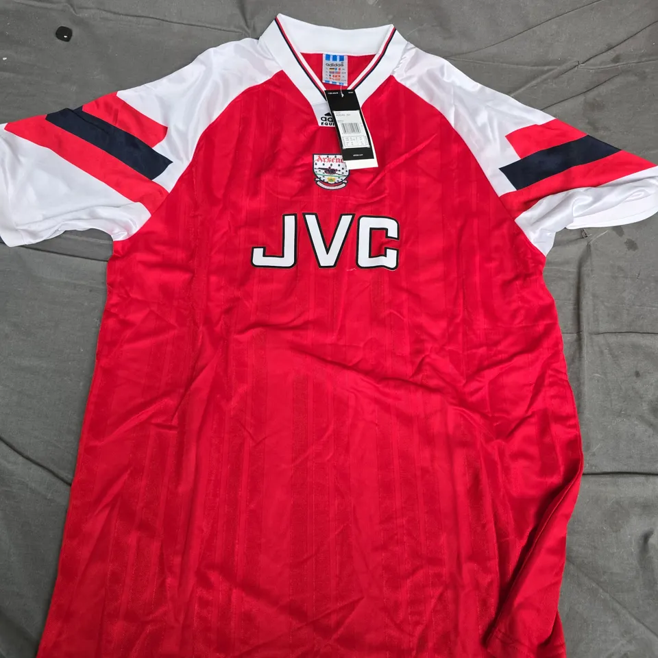 ARSENAL FC ADIDAS JERSEY – RED HOME SHIRT WITH JVC SPONSOR, BACK ADEGREAT 00 (XL)