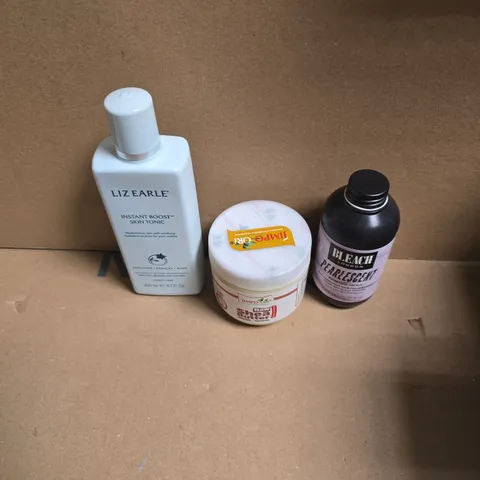 APPROXIMATELY 15 ASSORTED HEALTH & BEAUTY PRODUCTS TO INCLUDE BLEACH LONDON SEMI PERM HAIR DYE, RAW SHEA BUTTER, LIZ EARLE SKIN TONIC ETC - COLLECTION ONLY
