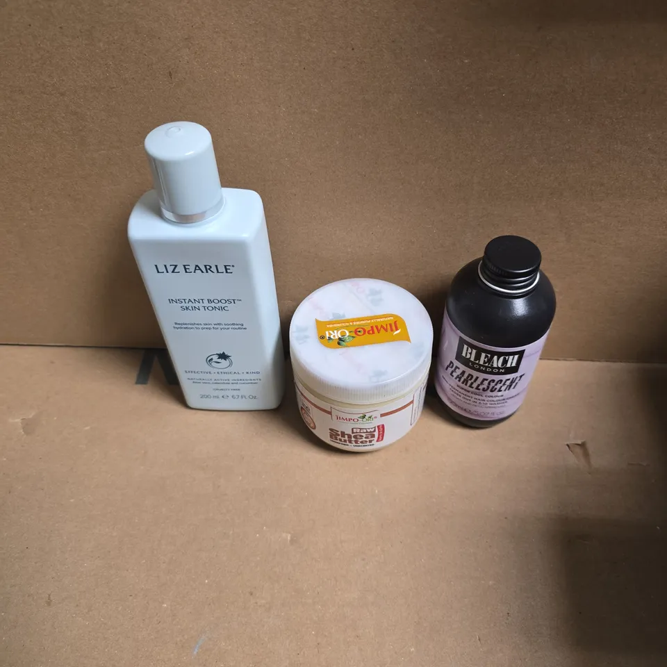 APPROXIMATELY 15 ASSORTED HEALTH & BEAUTY PRODUCTS TO INCLUDE BLEACH LONDON SEMI PERM HAIR DYE, RAW SHEA BUTTER, LIZ EARLE SKIN TONIC ETC - COLLECTION ONLY