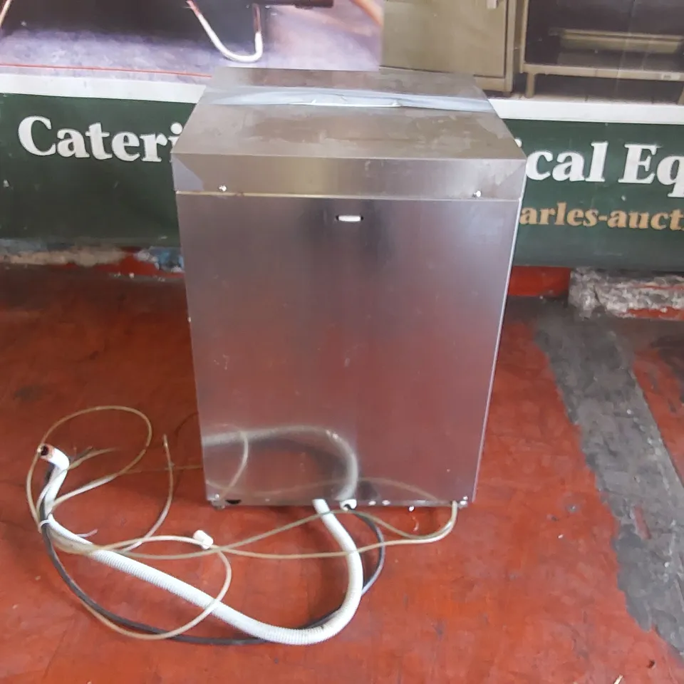 HOBART ECOMAX 502-14 COMMERCIAL UNDERCOUNTER DISHWASHER