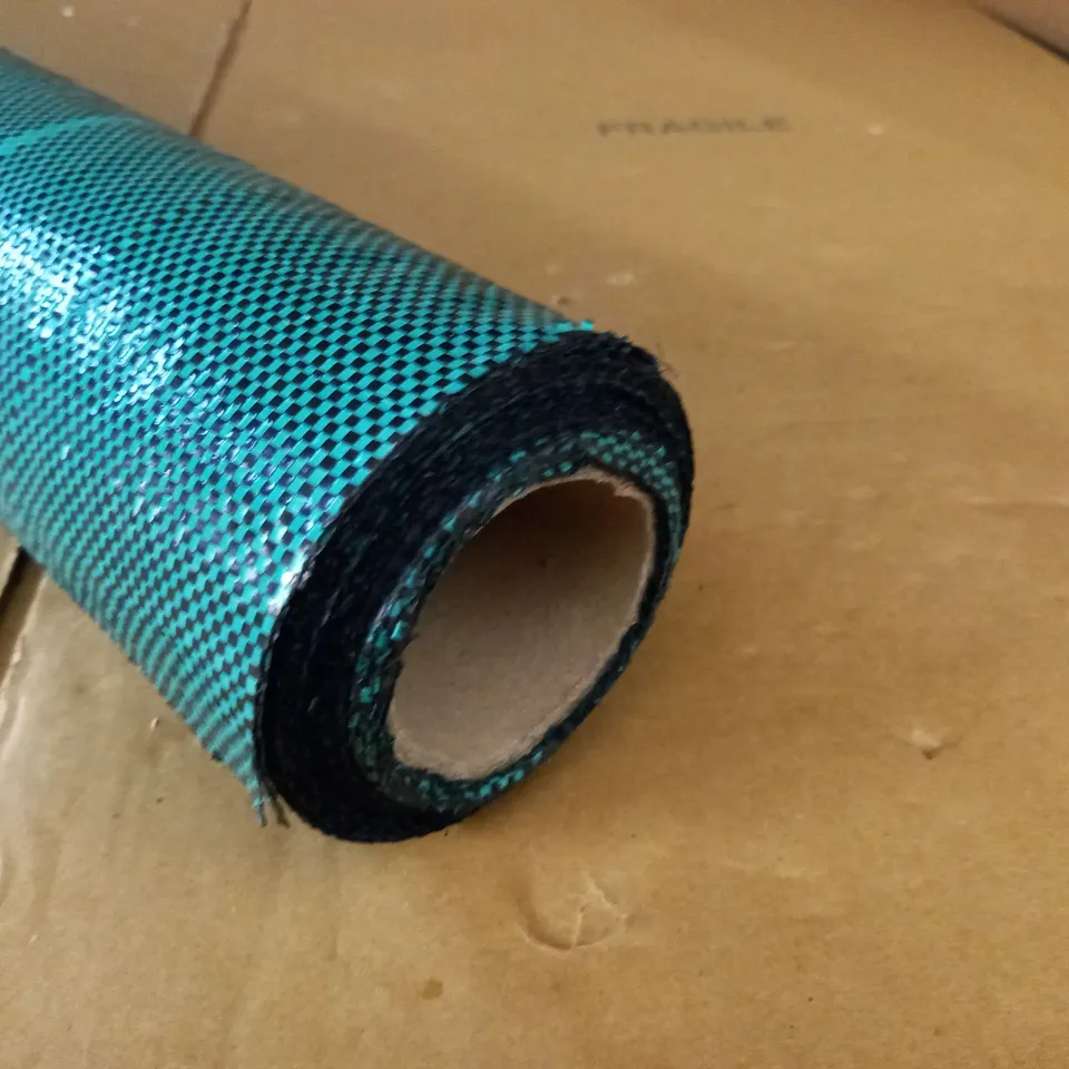 ROLED OUTDOOR TARP - 100 X UNSPECIFIED