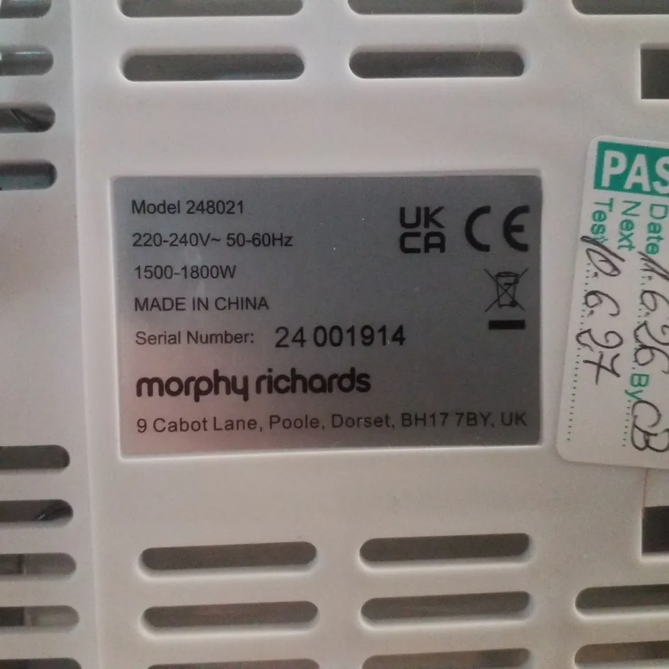 BOXED MORPHY RICHARDS 248021 ILLUMINATION WHITE 4-SLICE TOASTER