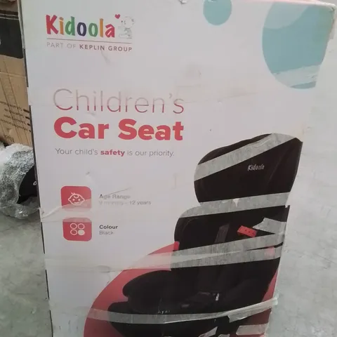 BOXED KIDOOLA CHILDREN'S CAR SEAT