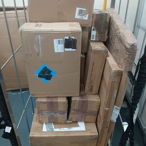 CAGE OF APPROXIMATELY 10 ASSORTED HOUSEHOLD ITEMS TO INCLUDE - SHEET PAN - MOSAIC LANTERN - BATTERIES - COLLECTION ONLY