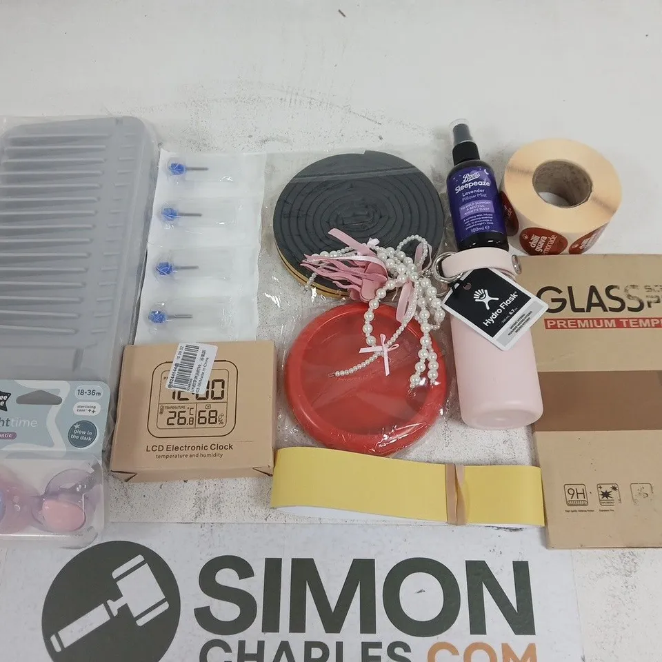 LOT OF ASSORTED HOUSEHOLD ITEMS TO INCLUDE PILLOW MIST, LCD CLOCK AND BABY SOOTHERS
