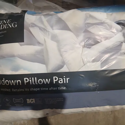 FINE BEDDING COMPANY SPUNDOWN PILLOW PAIR – SEALED PACKAGING