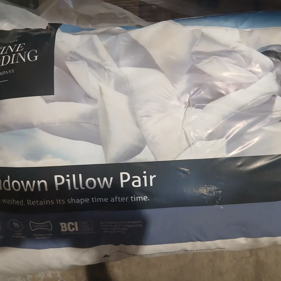 FINE BEDDING COMPANY SPUNDOWN PILLOW PAIR – SEALED PACKAGING