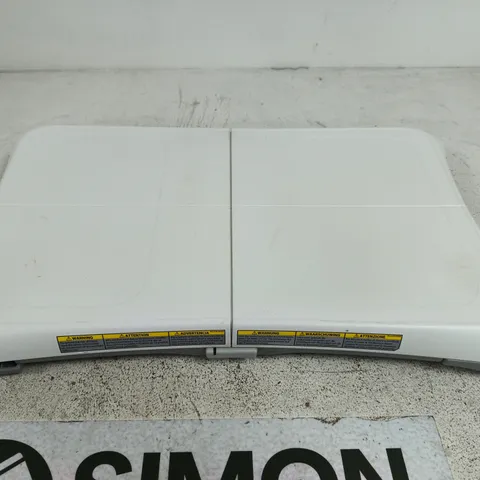 NINTENDO WII BALANCE BOARD