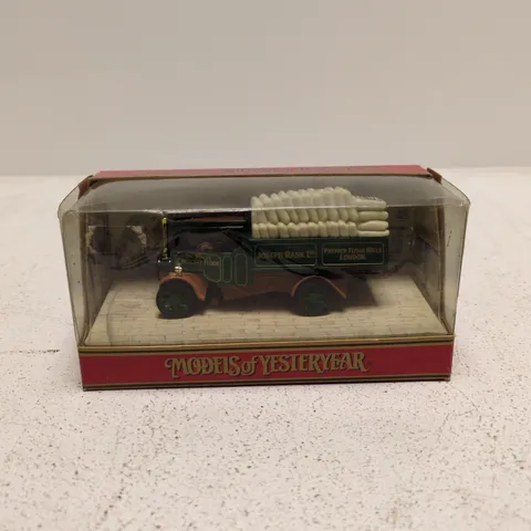 MODELS OF YESTERDAY VINTAGE TOY LORRY – Y-27 1922 FODEN STEAM WAGGON