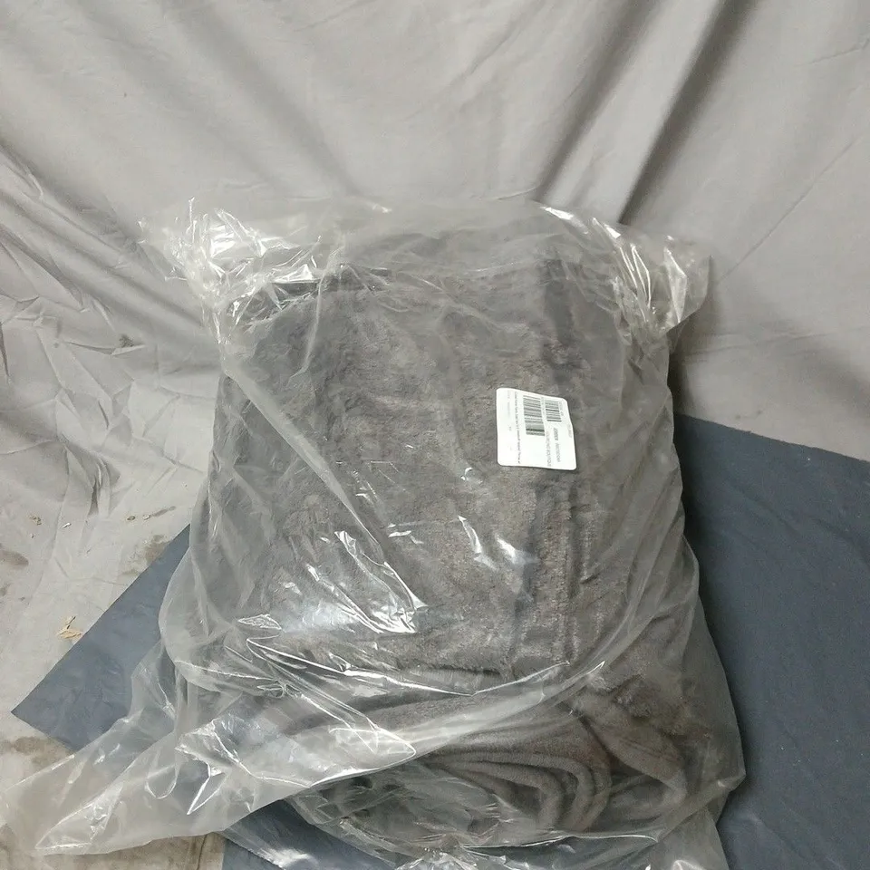 COZEE HOME FAMILY SIZED FAUX FUR & VELVETSOFT HEATED THROW DARK GREY UNBOXED