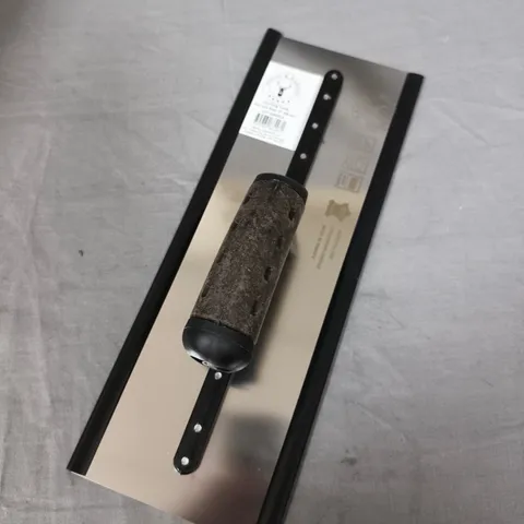 REGAL AND BARNES FINISHING TROWEL