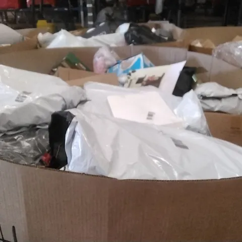 PALLET CONTAINING A LARGE QUANTITY OF HOSES