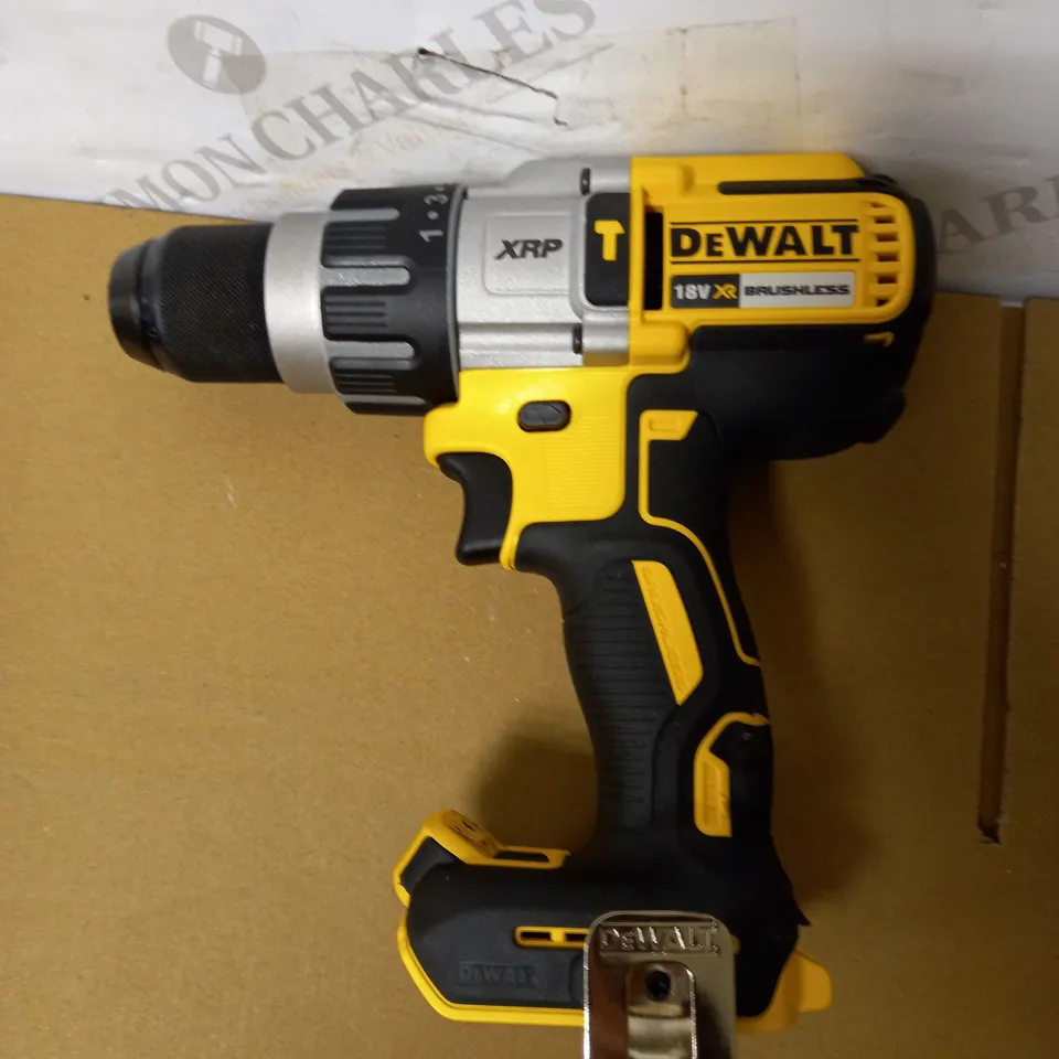 DEWALT DCD996N 18V XR 3-SPEED BRUSHLESS HAMMER COMBI DRILL (BODY ONLY)
