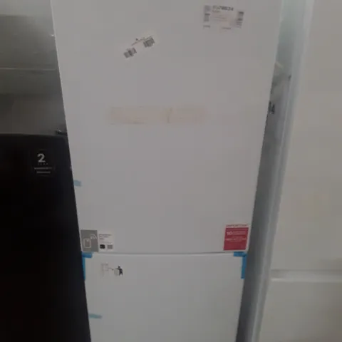 HOOVER 55CM WIDE FREESTANDING LOW FROST FRIDGE FREEZER IN WHITE HOCTEL517EWK - UNPROCESSED RAW RETURN