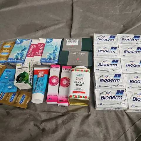 APPROXIMATELY 12 ASSORTED HEALTH & BEAUTY PRODUCTS TO INCLUDE CONDOMS, NAIL CLIPPERS, AND BIODERM SOAP ETC.