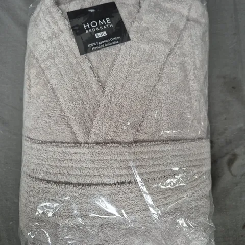 HOME BED & BATH HOODED BATHROBE SIZE 3XL