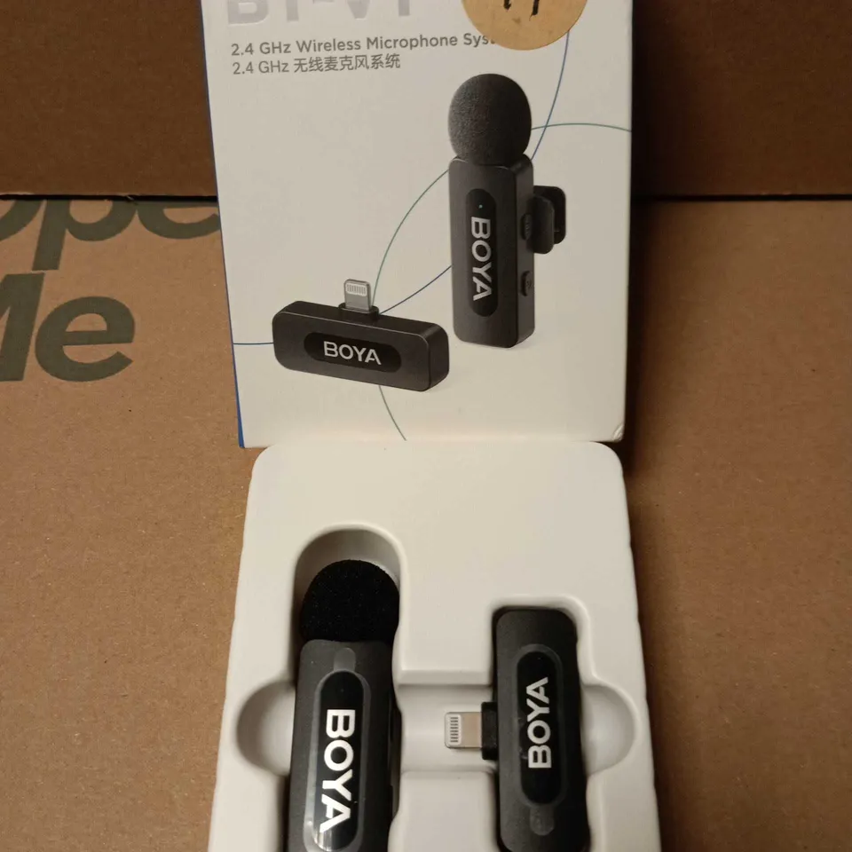 BOYA BY-V1 WIRELESS LAVALIER MICROPHONE SYSTEM 
