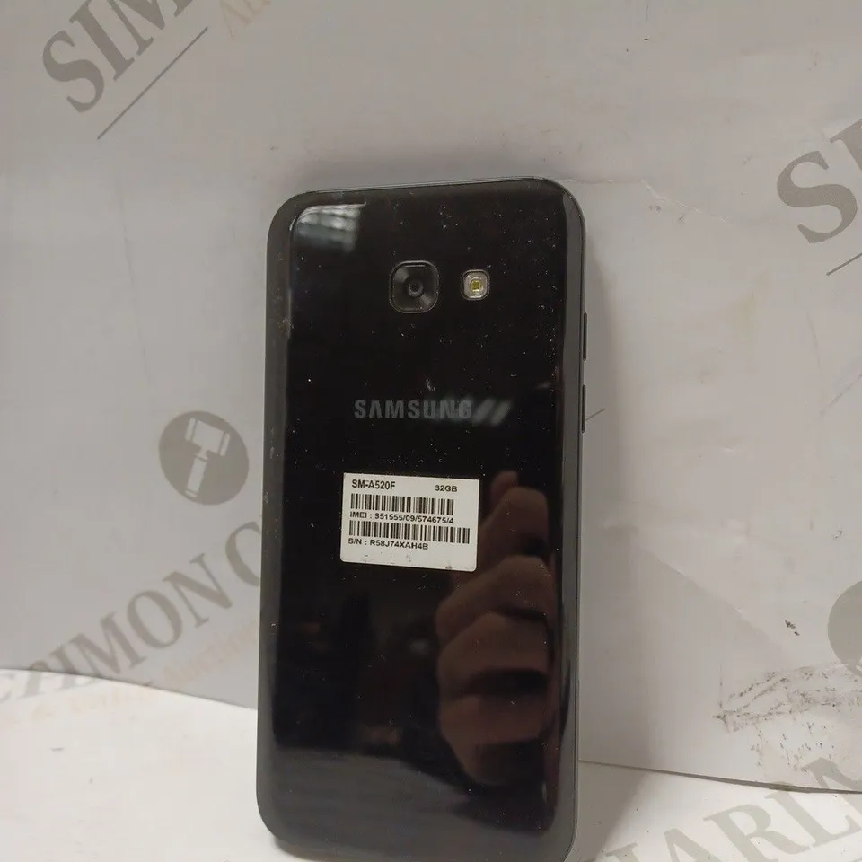 SAMSUNG GALAXY A5 MOBILE PHONE IN BLACK