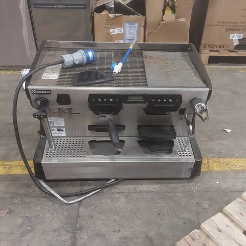 RANCILIO CLASSE 7 COMMERCIAL 2 GROUP COFFEE MACHINE