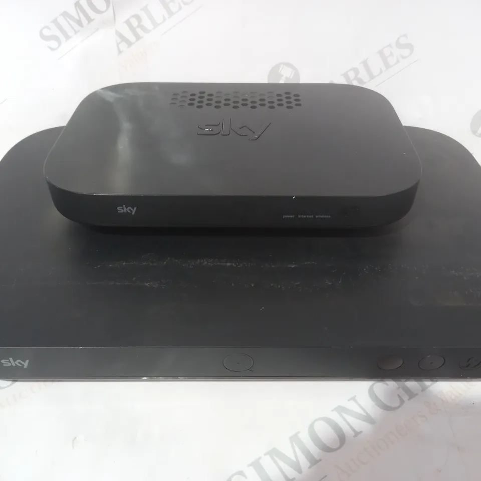 BOXED SKY Q BOX ES130