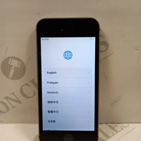APPLE IPHONE SE (1ST GENERATION) - SILVER