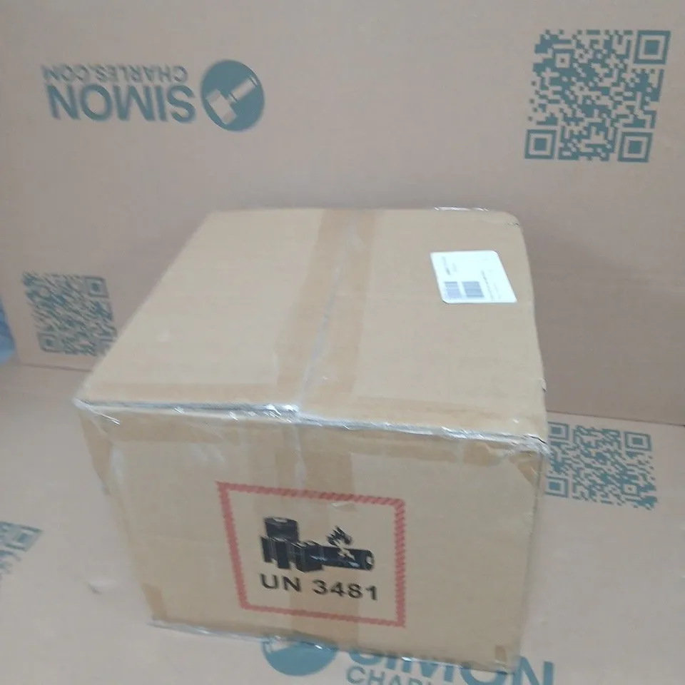 FLOURISH SOLAR FLOOR LAMP WITH REMOTE