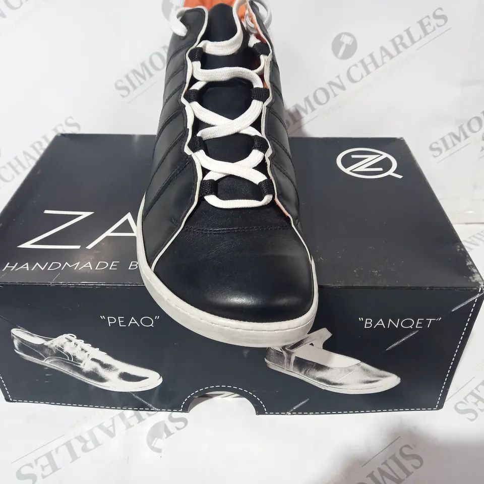 BOXED PAIR OF ZAQQ BAREFOOT SHOES IN BLACK EU SIZE 43