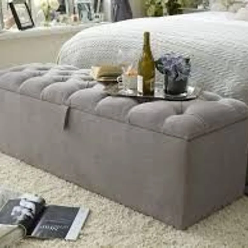 BOXED DIAMOND OTTOMAN STORAGE BENCH - BEIGE (1 BOX)