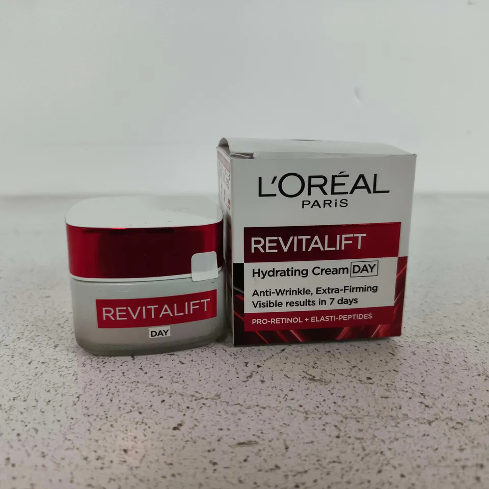 BOXED LOREAL PARIS REVITALIFT HYDRATING CREAM DAY (50ML)