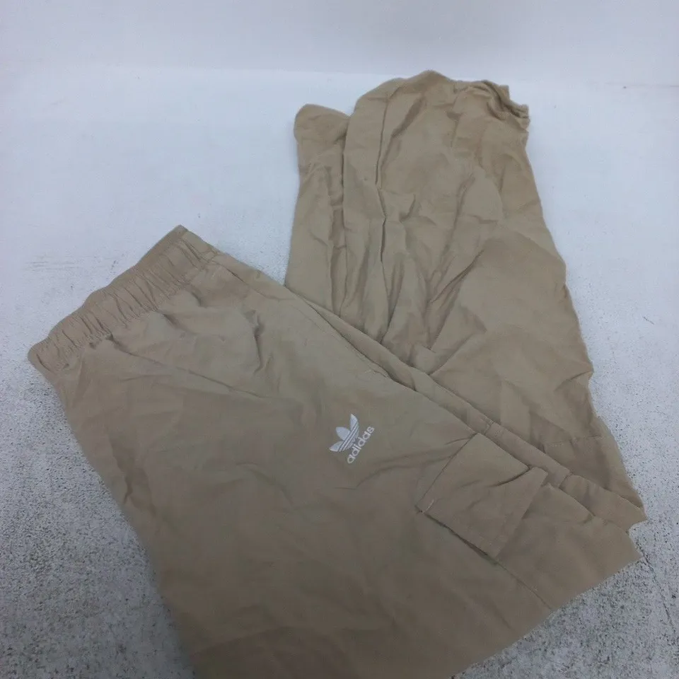 ADIDAS OH WOVEN CARGO KIDS SIZE 14/15