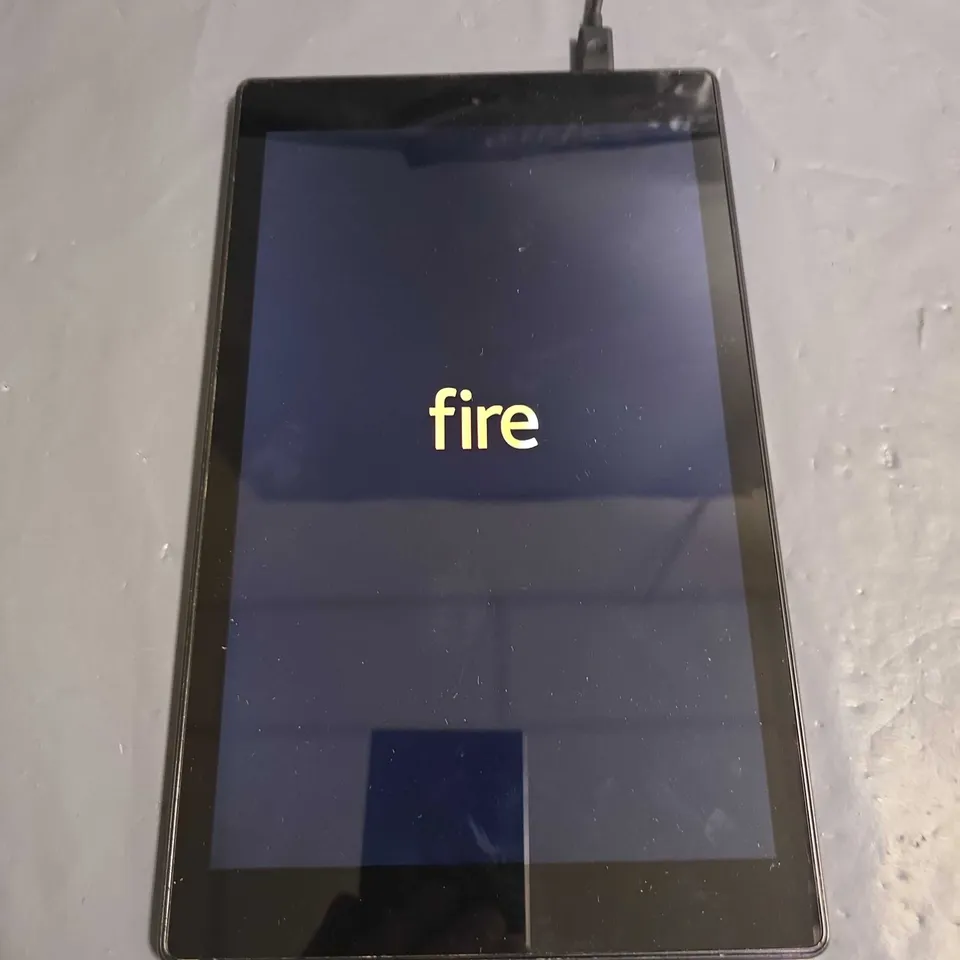 UNBOXED AMAZON FIRE TABLET - SL056ZE