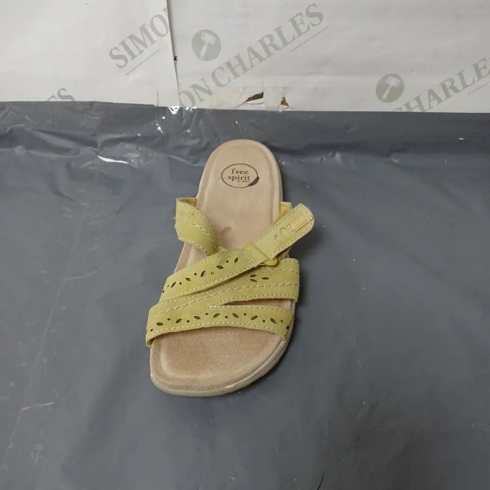 FREE SPIRIT LADIES SANDALS GREEN SIZE 5