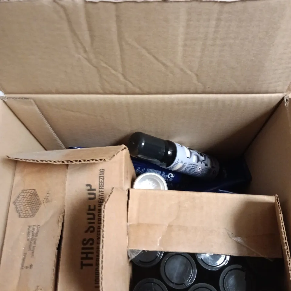 BOX OF APPROXIMATELY 40 MATRIX HAIRCARE PRODUCTS TO INCLUDE BRASS OFF PROTECTING CREAMS, TEMPORARY COLOUR SPRAY AND VOLUME BOOSTERS