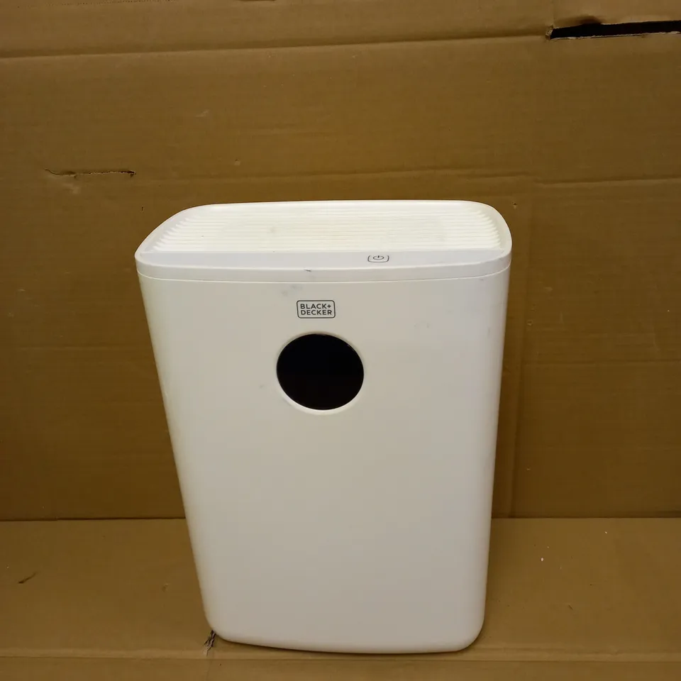 BLACK AND DECKER 2-LITRE DEHUMIDIFIER WITH AIR PURIFIER