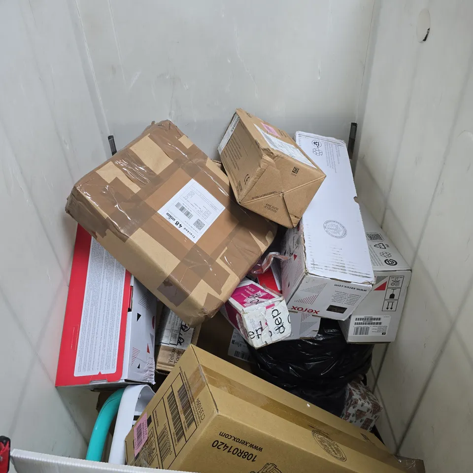 CAGE OF APPROXIMATELY 15 ASSORTED ITEMS TO INCLUDE PILLOW, LOGITECH KEYBOARD ETC