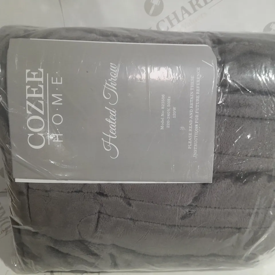 COZEE HOME VELVETSOFT HEATED THROW IN CHARCOAL 