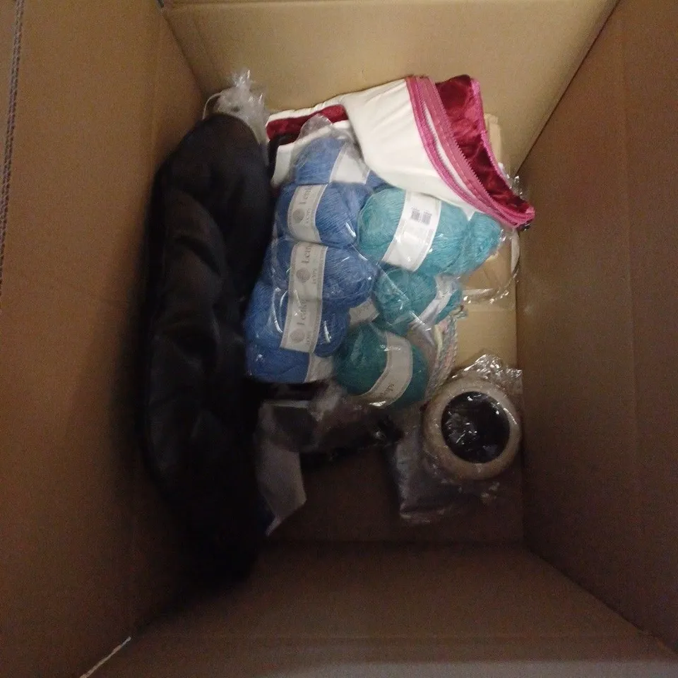 APPROXIMATELY 15 HOUSEHOLD PRODUCTS TO CONTAIN CAT8 ETHERNET CABLE, STORAGE BASKET, SUNDSTROM HALF MASK ETC  