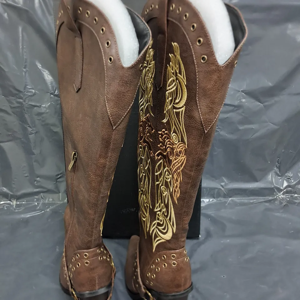 BOXED BRAND NEW KOI CHILDREN OF THE MOON COWBOY BOOTS IN BROWN - UK 8