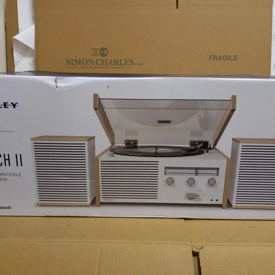 CROSLEY SWITCH II BELT-DRIVE TURNTABLE WITH BLUETOOTH, AM/FM RADIO, AUX-IN, AND SPEAKERS