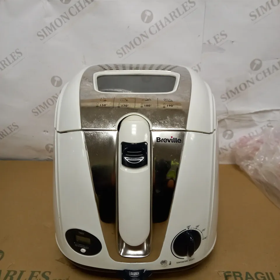 BREVILLE EASY CLEAN DIGITAL FRYER 