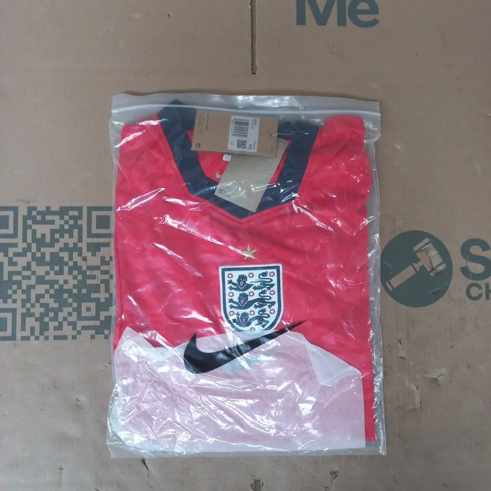 BAGGED NIKE ENGLAND FOOTBALL JERSEY IN RED SIZE 2XL